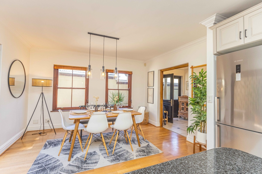 3 Bedroom Property for Sale in Sea Point Western Cape